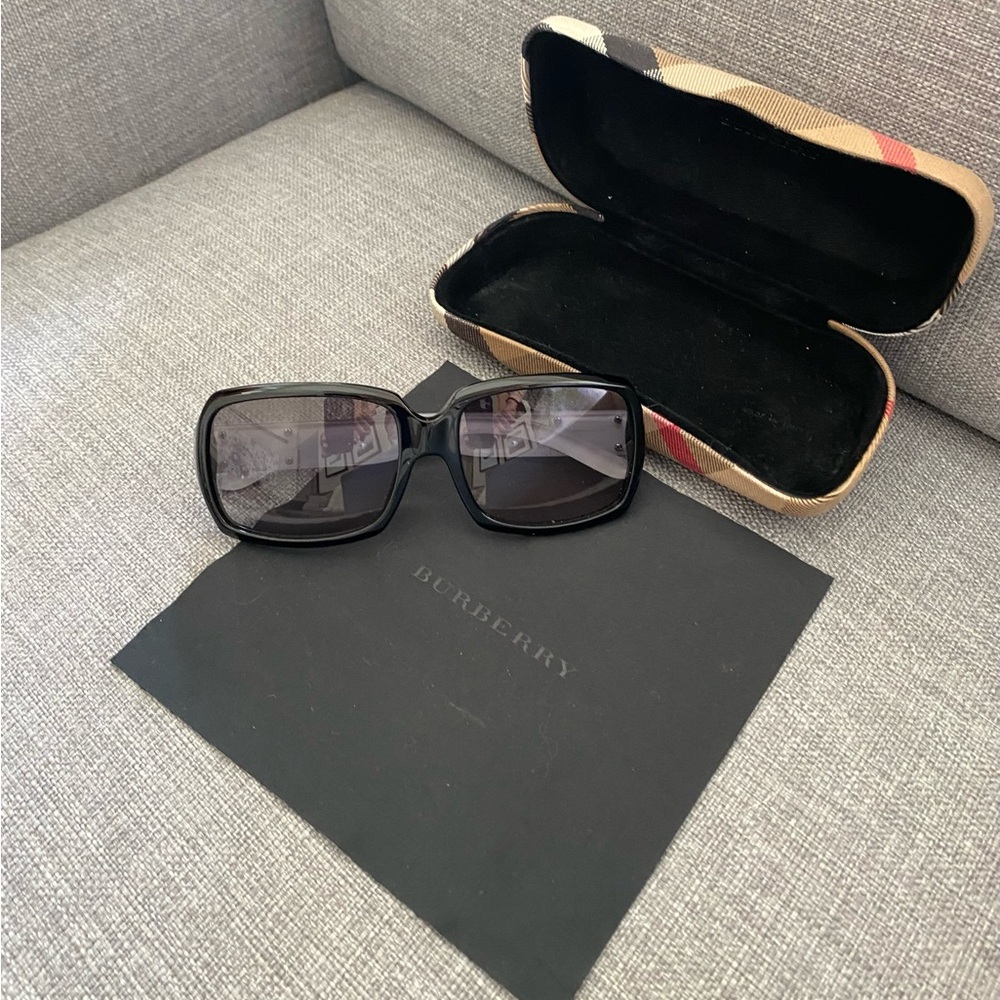 Burberry Black Sunglasses